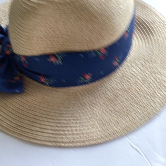 DISNEY X BEAUTY AND THE BEAST STRAW HAT NWOT - Picture 8 of 10